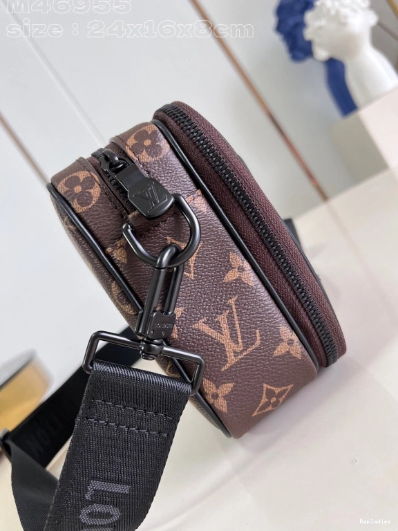 Cheap LOUIS VUITTON Alpha-24*16*8 Nano cm 0819